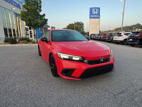 Used 2022 Honda Civic Sport image 2