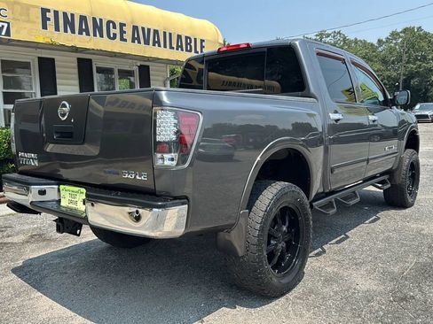 Used 2010 Nissan Titan LE AWD/4WD image 3