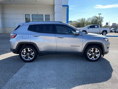 Used 2019 Jeep Compass Limited image 6