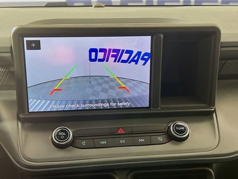 Certified 2024 Ford Maverick XLT w/ XLT Luxury Package image 18