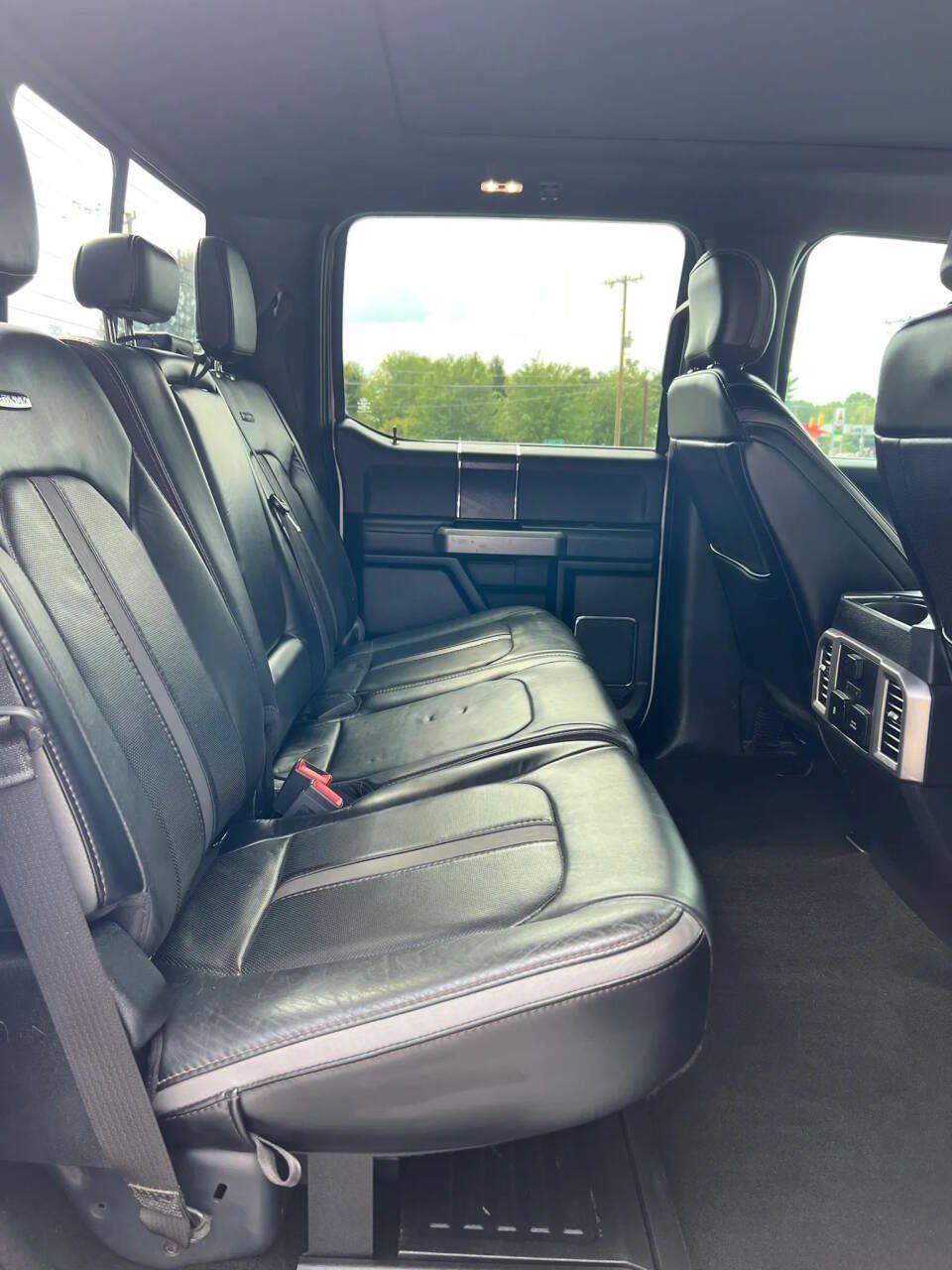 Used 2019 Ford F350 Platinum w/ Platinum Ultimate Package AWD/4WD image 23