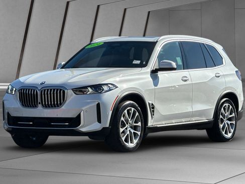 Used 2024 BMW X5 sDrive40i w/ Premium Package image 8