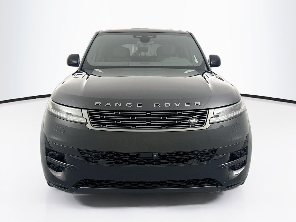 Used 2026 Land Rover Range Rover Sport SE AWD/4WD image 2