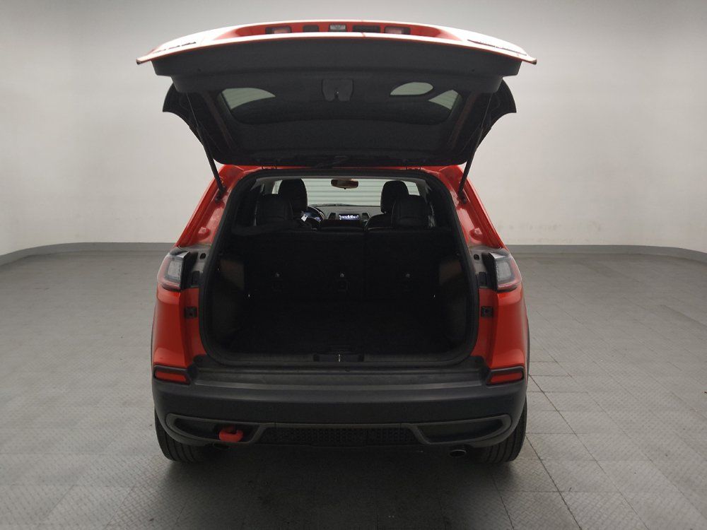 Used 2019 Jeep Cherokee Trailhawk AWD/4WD image 29