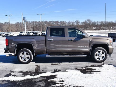 Used 2015 GMC Sierra 2500 Denali w/ Duramax Plus Package image 15