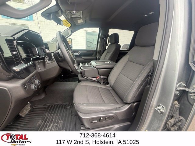 Used 2025 Chevrolet Silverado 2500 LT w/ Convenience Package AWD/4WD image 10