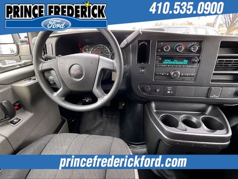 Used 2024 GMC Savana 2500 G25 w/ Driver Convenience Package image 5
