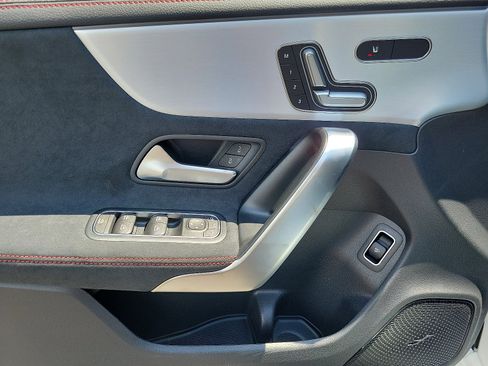 New 2025 Mercedes-Benz CLA 250 4MATIC image 11