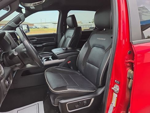 Used 2024 RAM 1500 Laramie AWD/4WD image 9