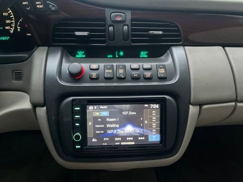 Used 2005 Cadillac De Ville DHS w/ Equipment Group FWD image 15