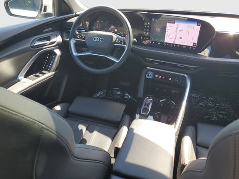 Used 2025 Audi Q5 Premium Plus w/ Premium Plus AWD/4WD image 12