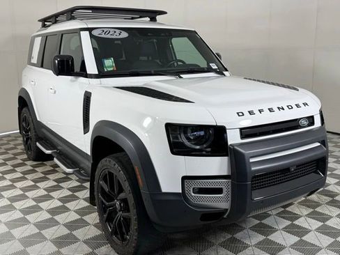 Used 2023 Land Rover Defender 110 S AWD/4WD image 8