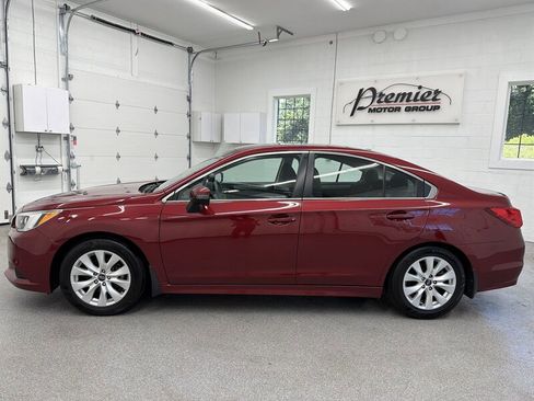 Used 2015 Subaru Legacy 2.5i Premium AWD/4WD image 8