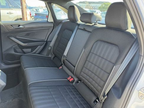 Used 2024 Volkswagen Jetta Sport image 16