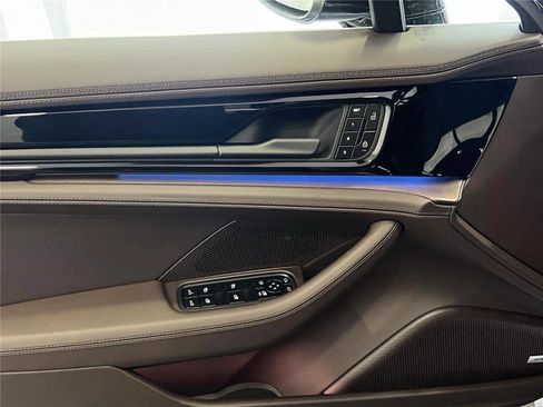 New 2026 Porsche Panamera 4 image 14