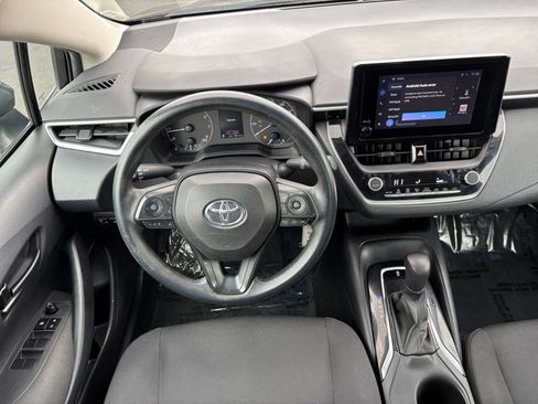 Used 2023 Toyota Corolla LE image 32