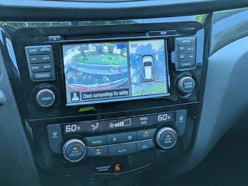 Used 2016 Nissan Rogue SL w/ SL Premium Package FWD image 12