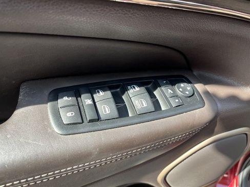 Used 2014 Jeep Grand Cherokee Summit AWD/4WD image 16