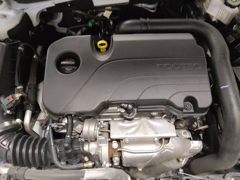 Used 2023 Chevrolet Malibu LT FWD image 30