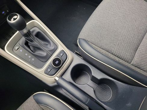 Used 2023 Hyundai Venue Limited FWD image 26