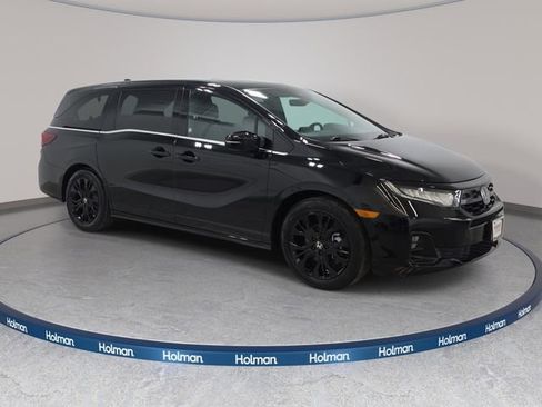 Used 2025 Honda Odyssey Sport-L image 4