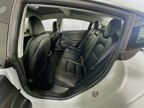Used 2018 Tesla Model 3 Long Range image 26