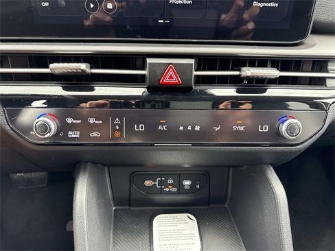 New 2026 Kia Sportage EX image 21