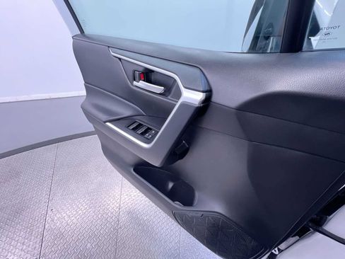 Used 2025 Toyota RAV4 XLE Premium FWD image 29