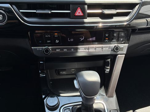 Used 2024 Kia Seltos S FWD image 21