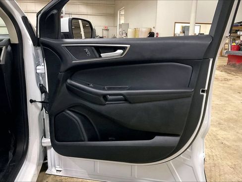 Certified 2024 Ford Edge SEL AWD/4WD image 22