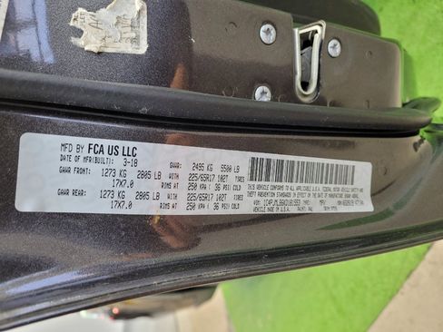 Used 2019 Jeep Cherokee Latitude Plus AWD/4WD image 33