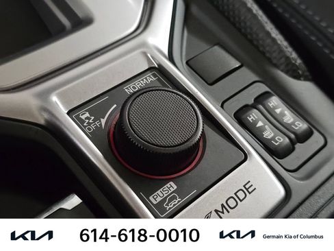 Used 2024 Subaru Forester Premium AWD/4WD image 31