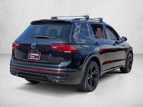 Used 2023 Volkswagen Tiguan SE R-Line FWD image 5