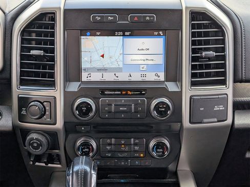 Used 2018 Ford F150 Lariat w/ Equipment Group 502A Luxury image 17