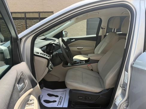 Used 2017 Ford Escape SE FWD image 21