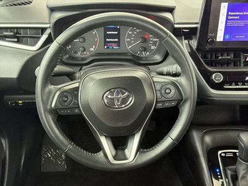 Used 2025 Toyota Corolla SE FWD image 15