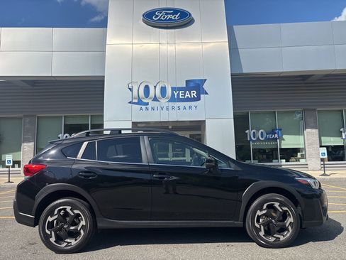 Used 2021 Subaru Crosstrek 2.5i Limited w/ Moonroof Package 2 AWD/4WD image 2