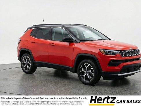 Used 2025 Jeep Compass Limited image 1