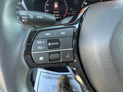 Used 2024 Honda HR-V EX-L image 14