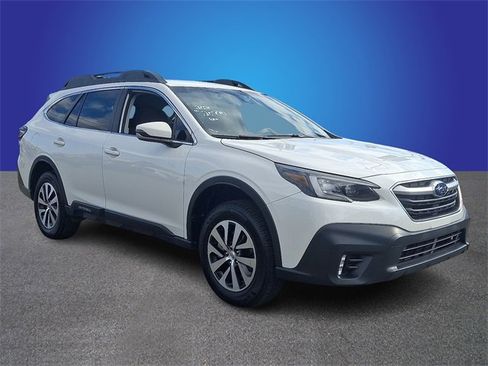 Used 2021 Subaru Outback Premium image 3