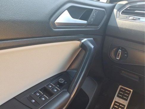 Certified 2021 Volkswagen Tiguan SE R-Line AWD/4WD image 26