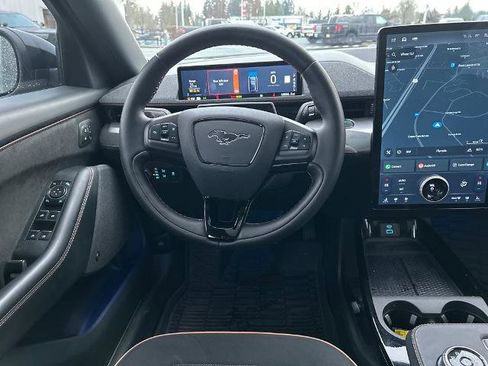 Certified 2022 Ford Mustang Mach-E GT image 6