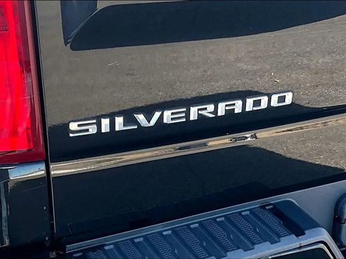 Used 2019 Chevrolet Silverado 1500 High Country w/ High Country Premium Package AWD/4WD image 30