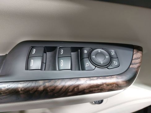 Used 2022 GMC Acadia Denali w/ Denali Ultimate Package image 32