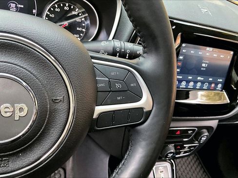 Used 2020 Jeep Compass Latitude image 20