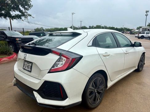 Used 2019 Honda Civic EX image 3