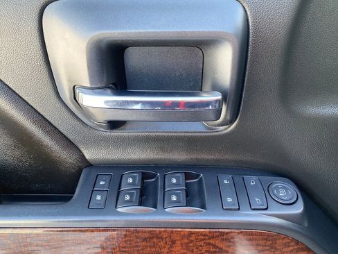 Used 2016 GMC Sierra 2500 SLE w/ SLE Preferred Package image 13