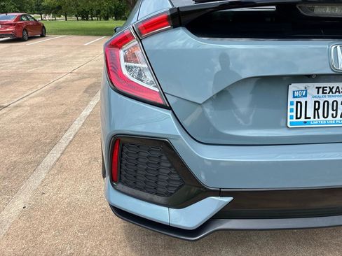 Used 2018 Honda Civic EX image 11