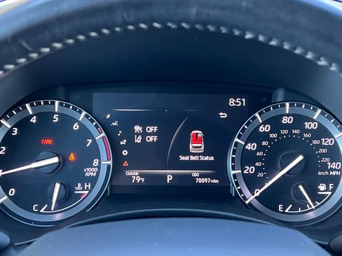 Used 2020 Toyota Highlander XLE image 22