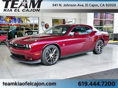 Used 2017 Dodge Challenger R/T Scat Pack image 5